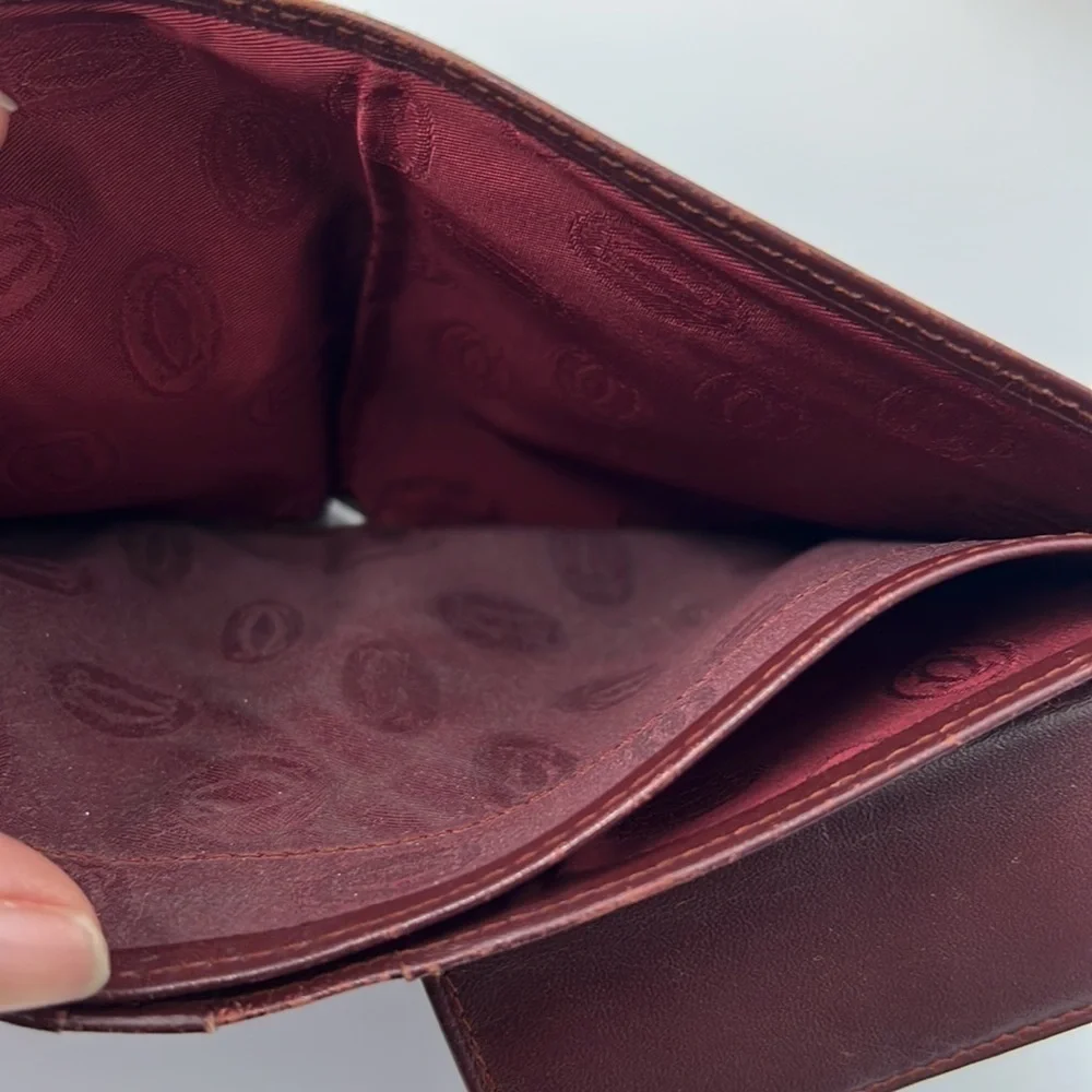 Burgundy calfskin coin/banknote/credit card wallet - unisex